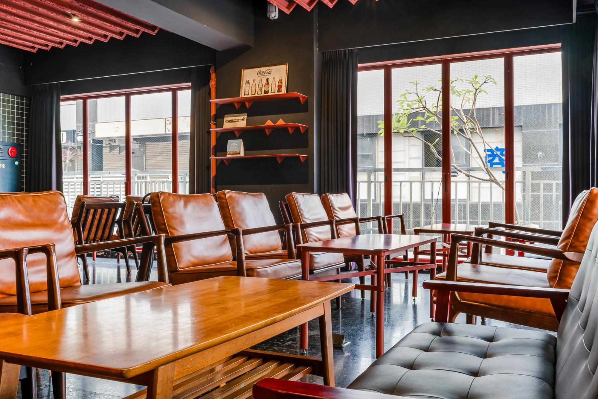 Getcha Hostel Taichung Exterior foto